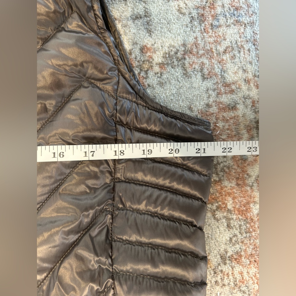 Calvin Klein Vest Women's XL Metallic Puffer Shiny Metal Zippers Down Filled - Picture 7 of 8